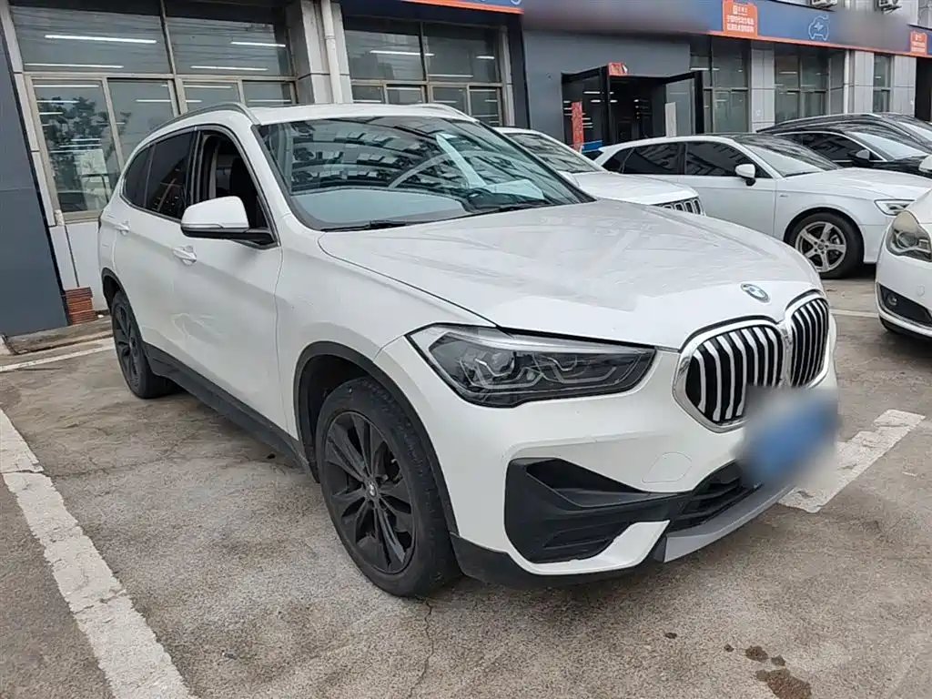 BMW X1 2022 — фото 4