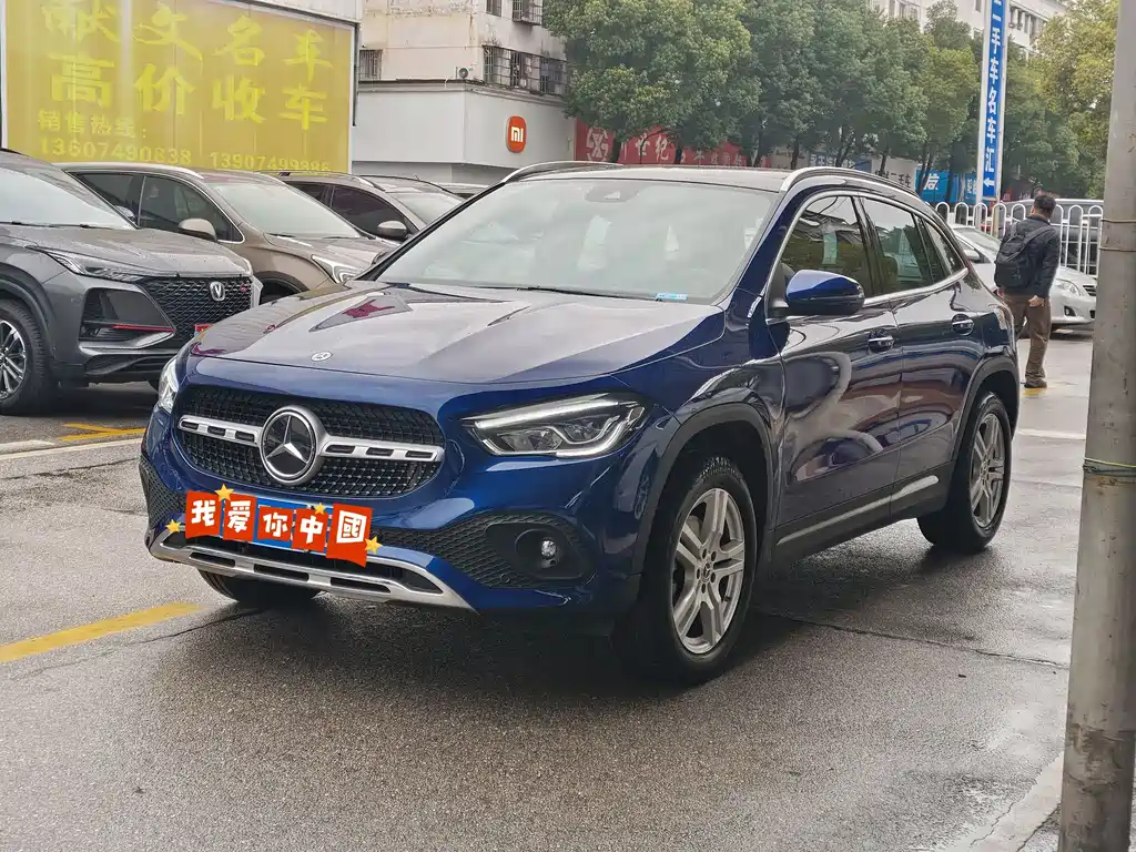 Mercedes-Benz GLA 2023 — фото 1