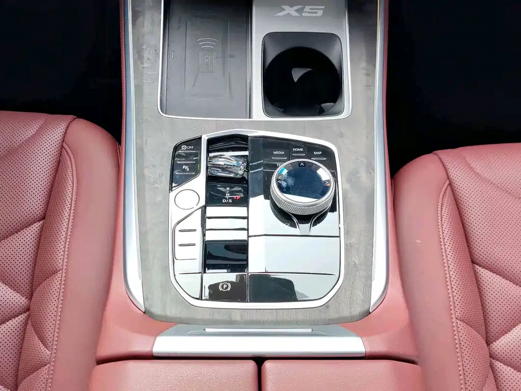 BMW X5 2025 — фото 10