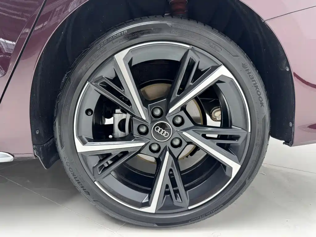 Audi A3 2023 — фото 14