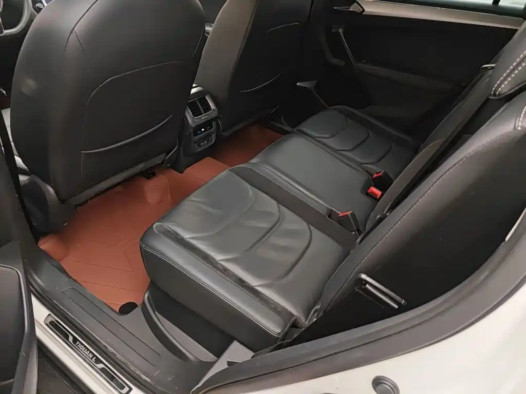 Volkswagen Tiguan L 2018 — фото 13