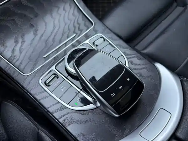 Mercedes-Benz C-Class 2018