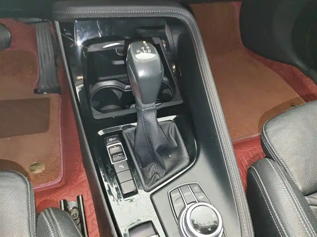 BMW X1 2016 — фото 14