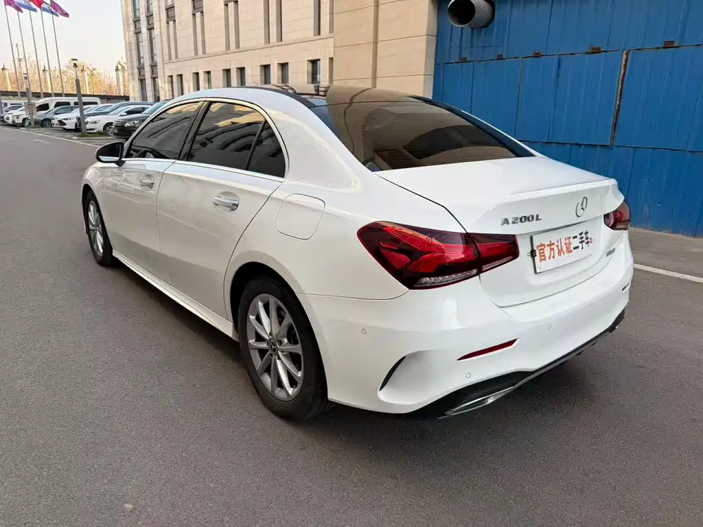 Mercedes-Benz A-Class 2022 — фото 15
