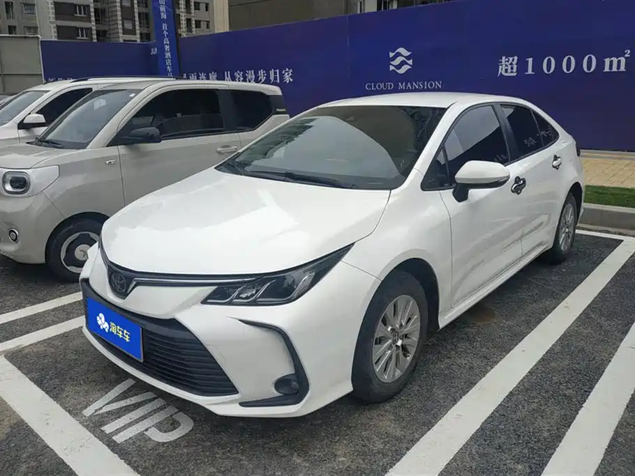 Toyota Corolla 2020 — фото 1