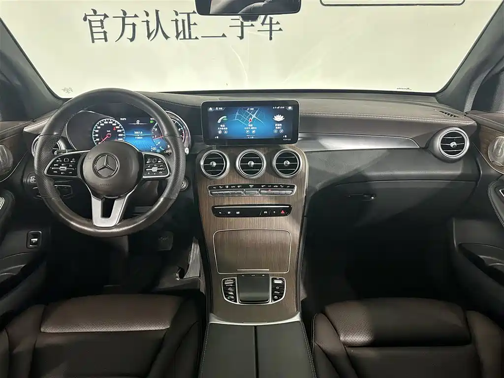 Mercedes-Benz GLC 2021