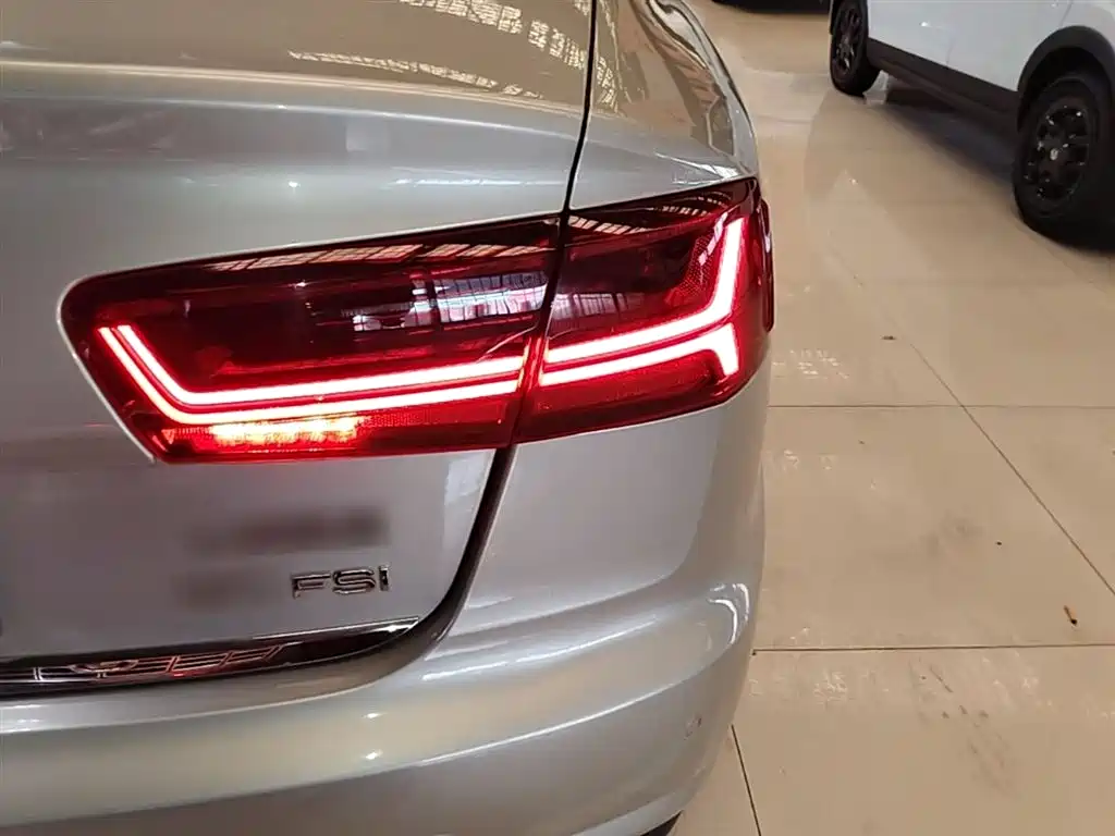 Audi A6L 2016 — фото 8