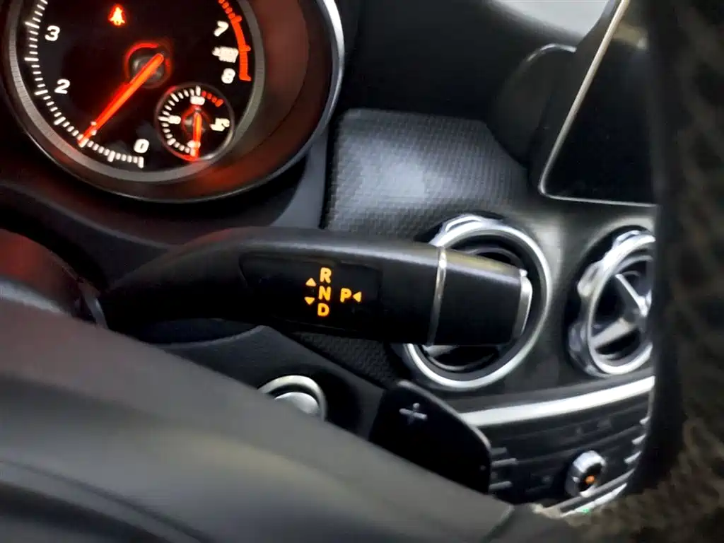 Mercedes-Benz GLA 2018 — фото 14