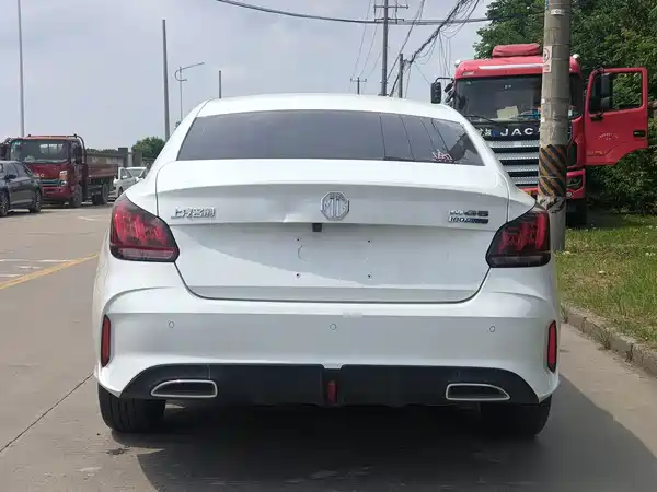 MG MG5 2020