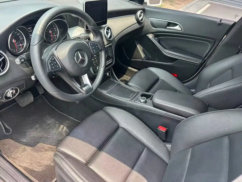 Mercedes-Benz CLA 2017 — фото 15