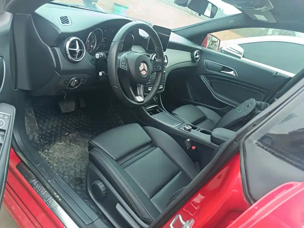 Mercedes-Benz CLA 2018 — фото 11