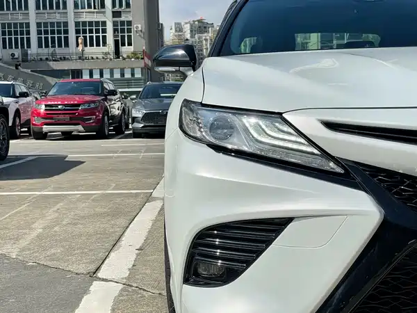 Toyota Camry 2021