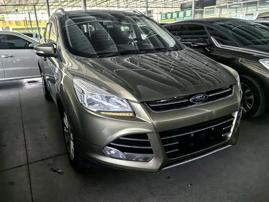 Ford Kuga 2014 — фото 3