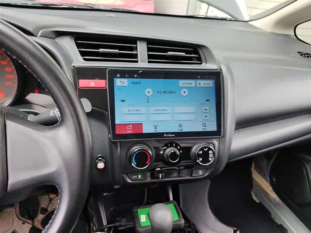 Honda Fit 2015 — фото 13