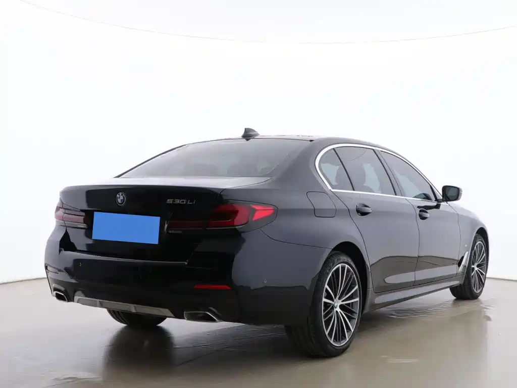 BMW 5 Series 2023