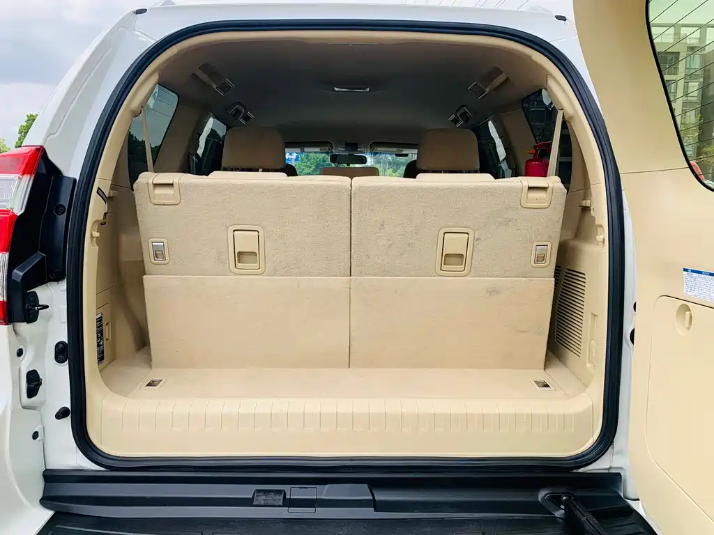Toyota Prado 2015 — фото 15