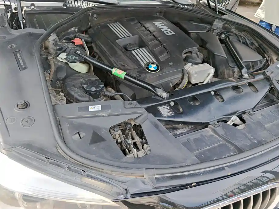 BMW 7 Series 2013 — фото 10