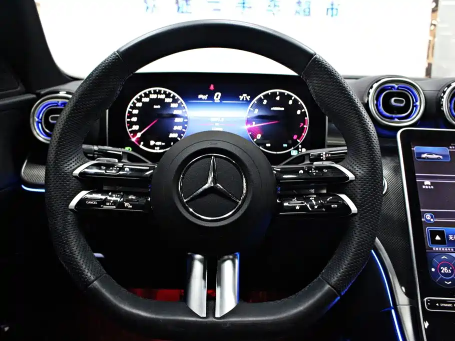 Mercedes-Benz C-Class 2024