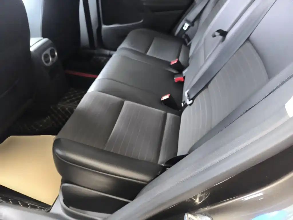 Volkswagen Tiguan 2016 — фото 13