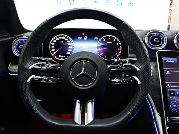 Mercedes-Benz C-Class 2024