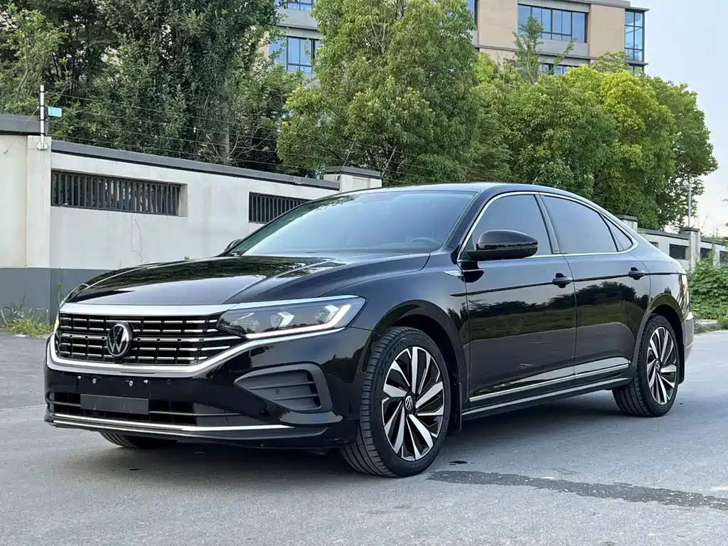 Volkswagen Passat 2024