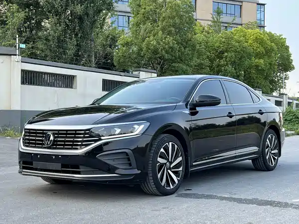 Volkswagen Passat 2024