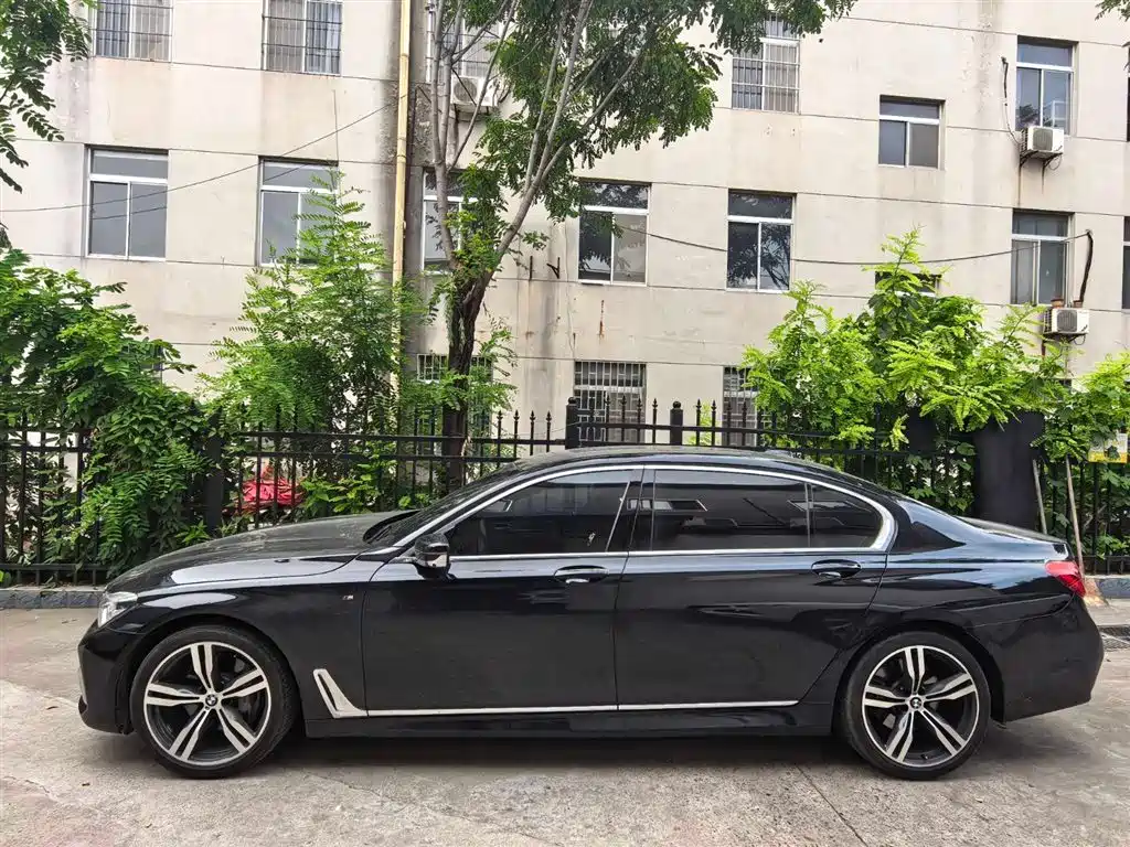 BMW 7 Series 2019