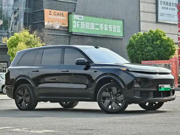 Li Auto L9 2025