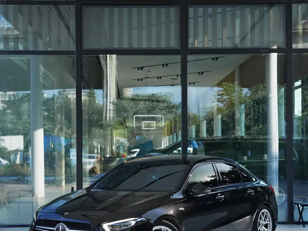 Mercedes-Benz A-Class AMG 2021 — фото 1