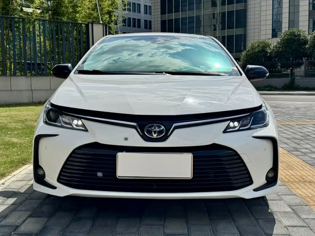 Toyota Corolla 2023 — фото 22
