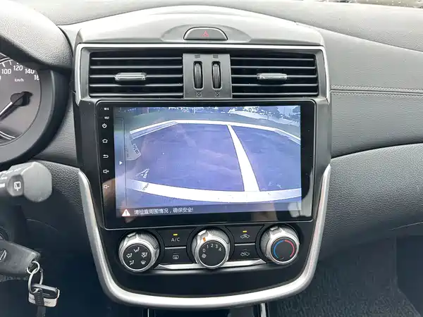 Nissan Tiida 2019