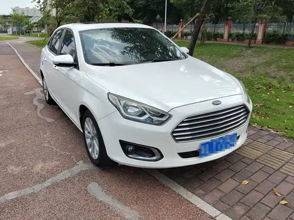 Ford Escort 2017