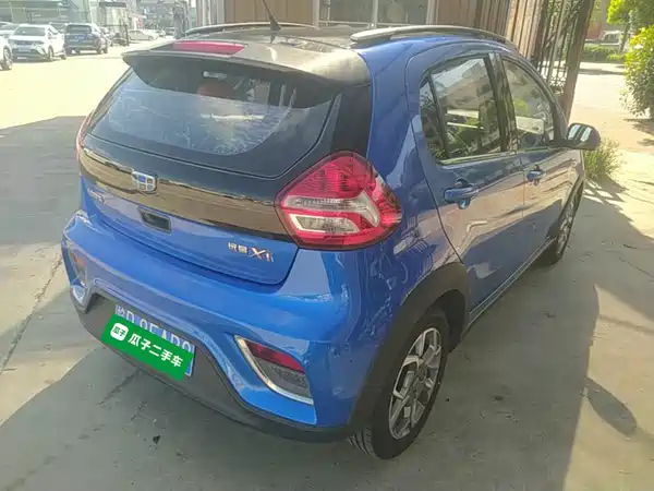 Geely Vision X1 2017
