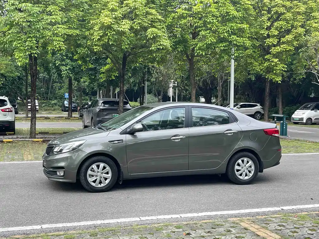Kia K2 2016