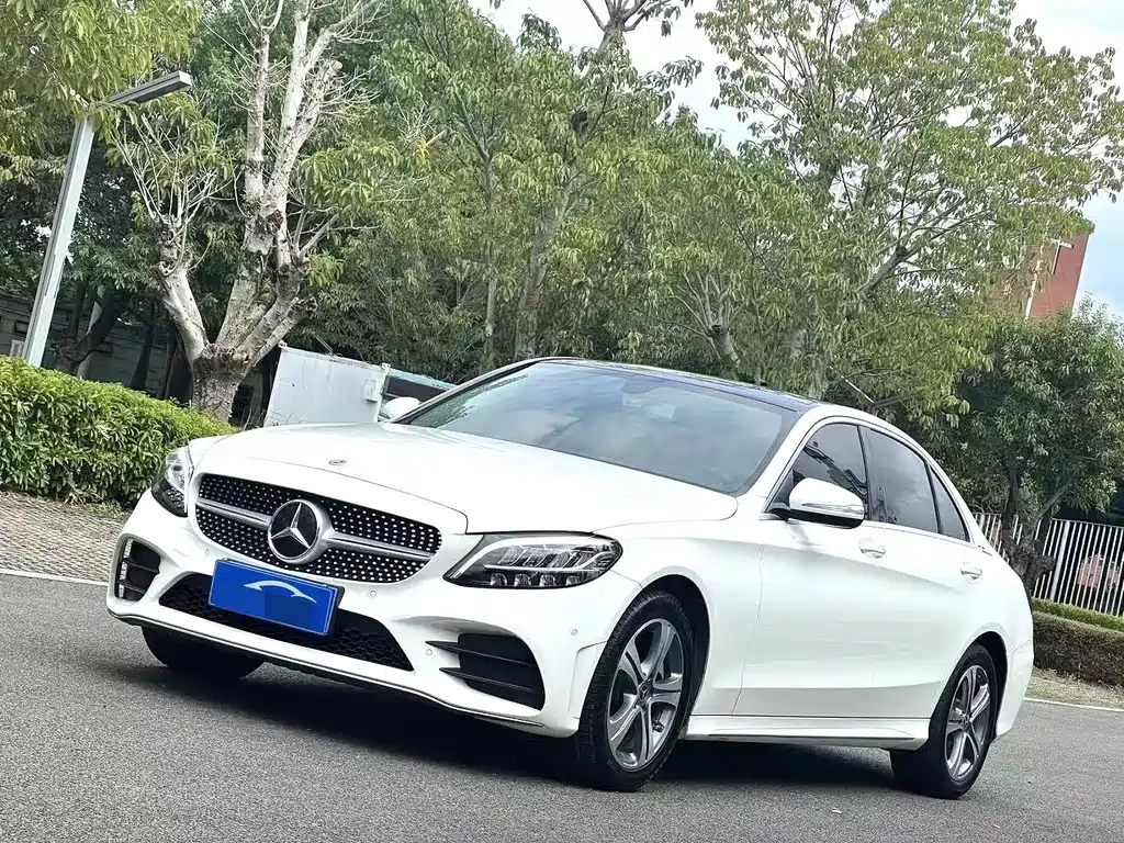 Mercedes-Benz C-Class 2019 — фото 10