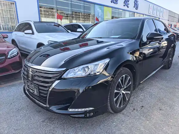 Toyota Crown 2018