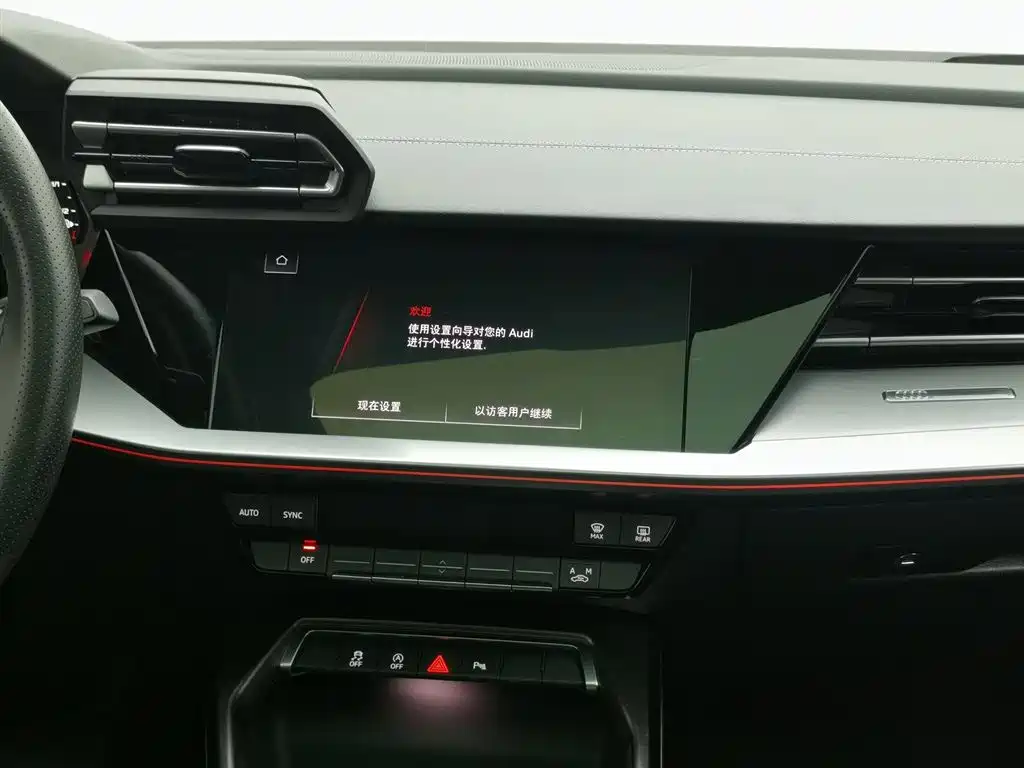 Audi A3 2025 — фото 12