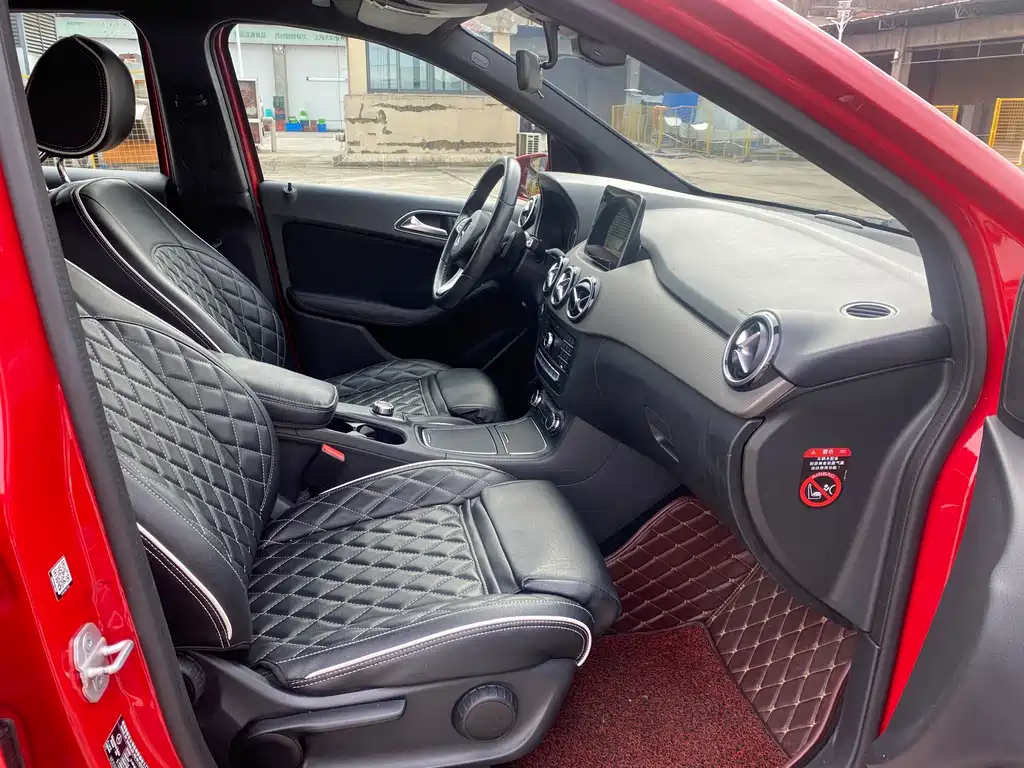 Mercedes-Benz B-Class 2018 — фото 13