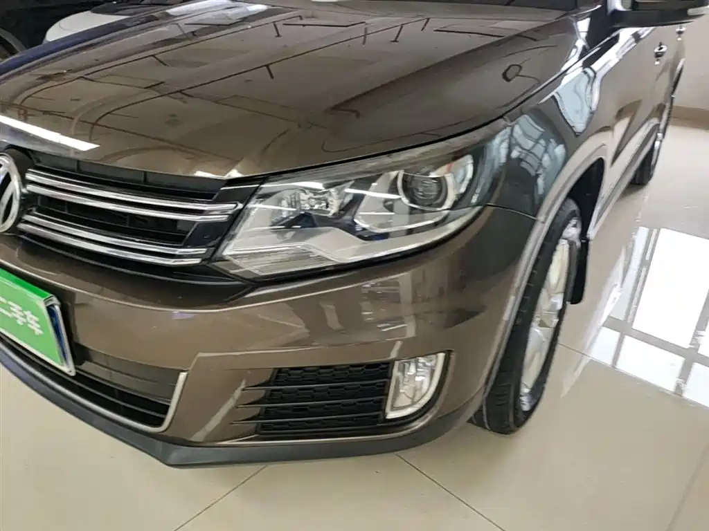 Volkswagen Tiguan 2015 — фото 24
