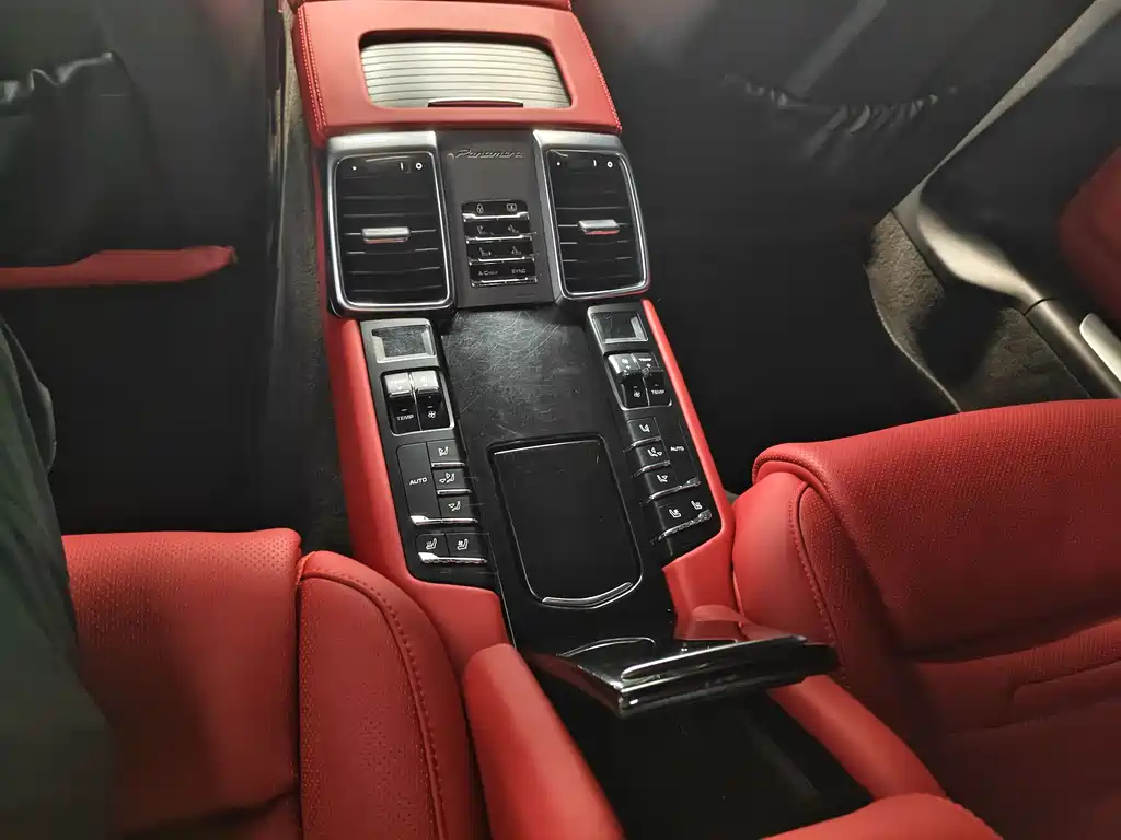 Porsche Panamera 2013 — фото 11