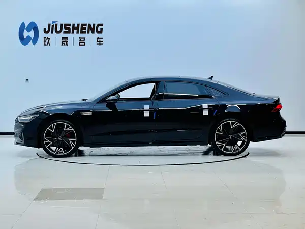 Audi A7L 2022