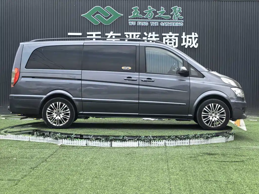Mercedes-Benz Viano 2013 — фото 19