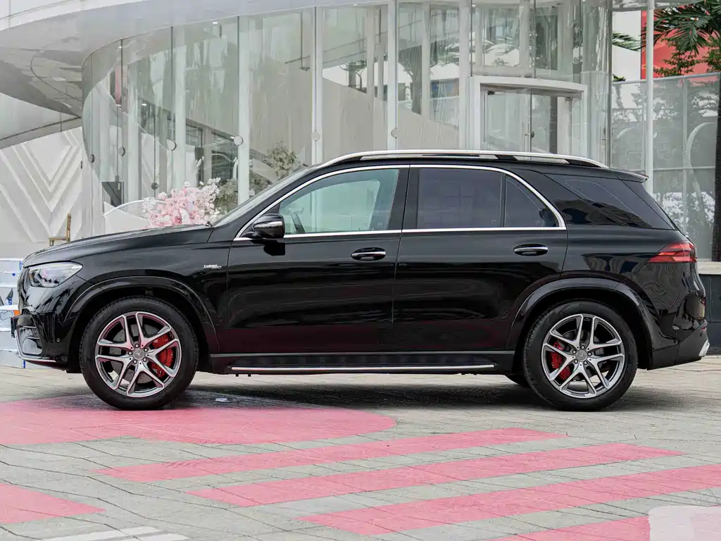 Mercedes-Benz GLE AMG 2024 — фото 6