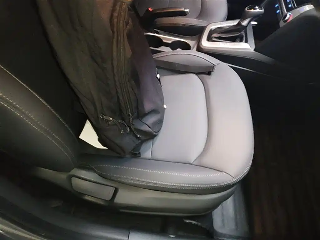 Hyundai Elantra 2019 — фото 25