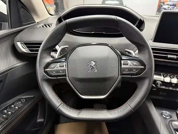 Peugeot 5008 2019