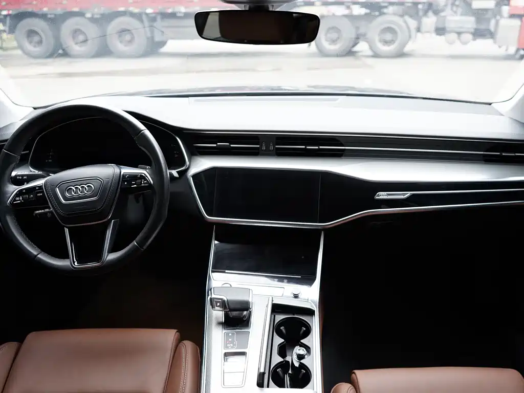 Audi A6L 2023