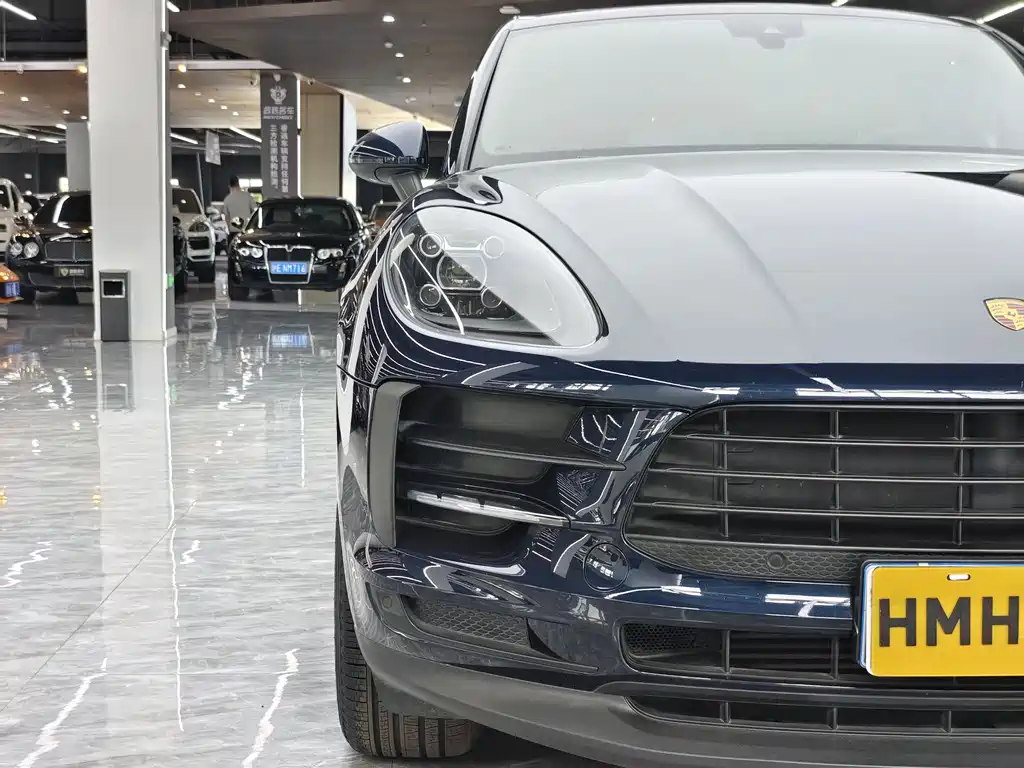 Porsche Macan 2020 — фото 3