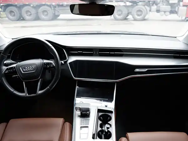 Audi A6L 2023