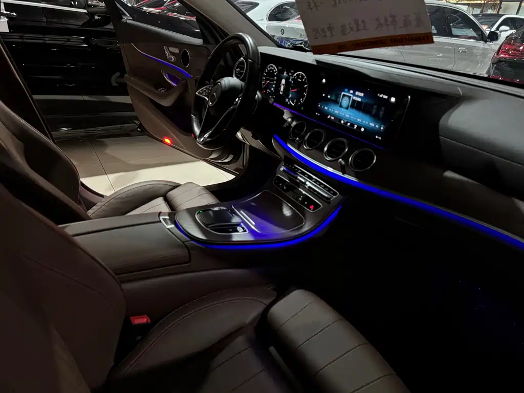 Mercedes-Benz E-Class 2023 — фото 17