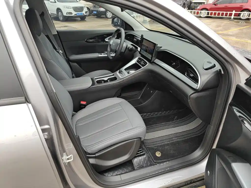 Geely Galaxy Starwish 2026 — фото 25